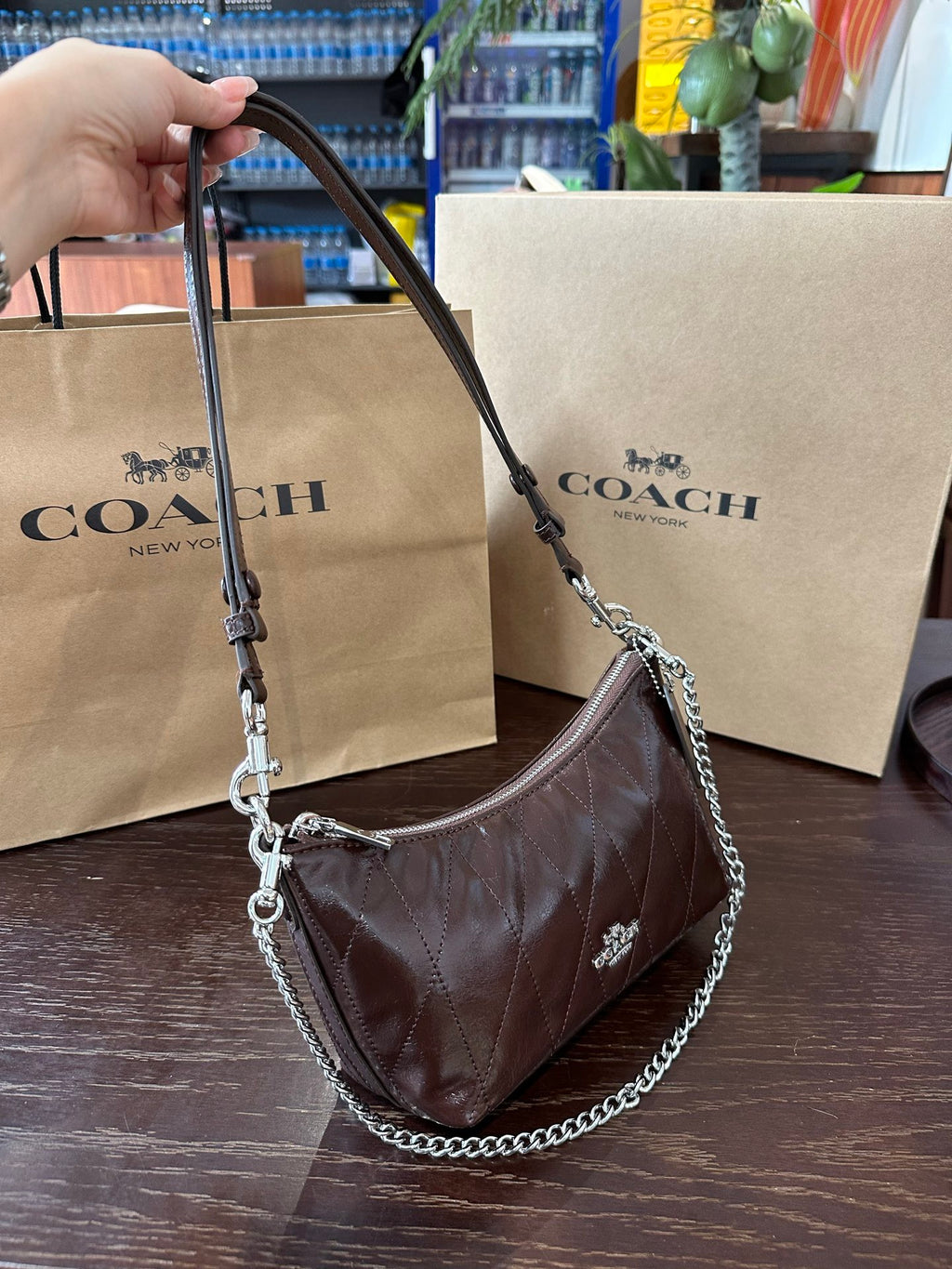 Luxe Quilted Chain Shoulder Bag