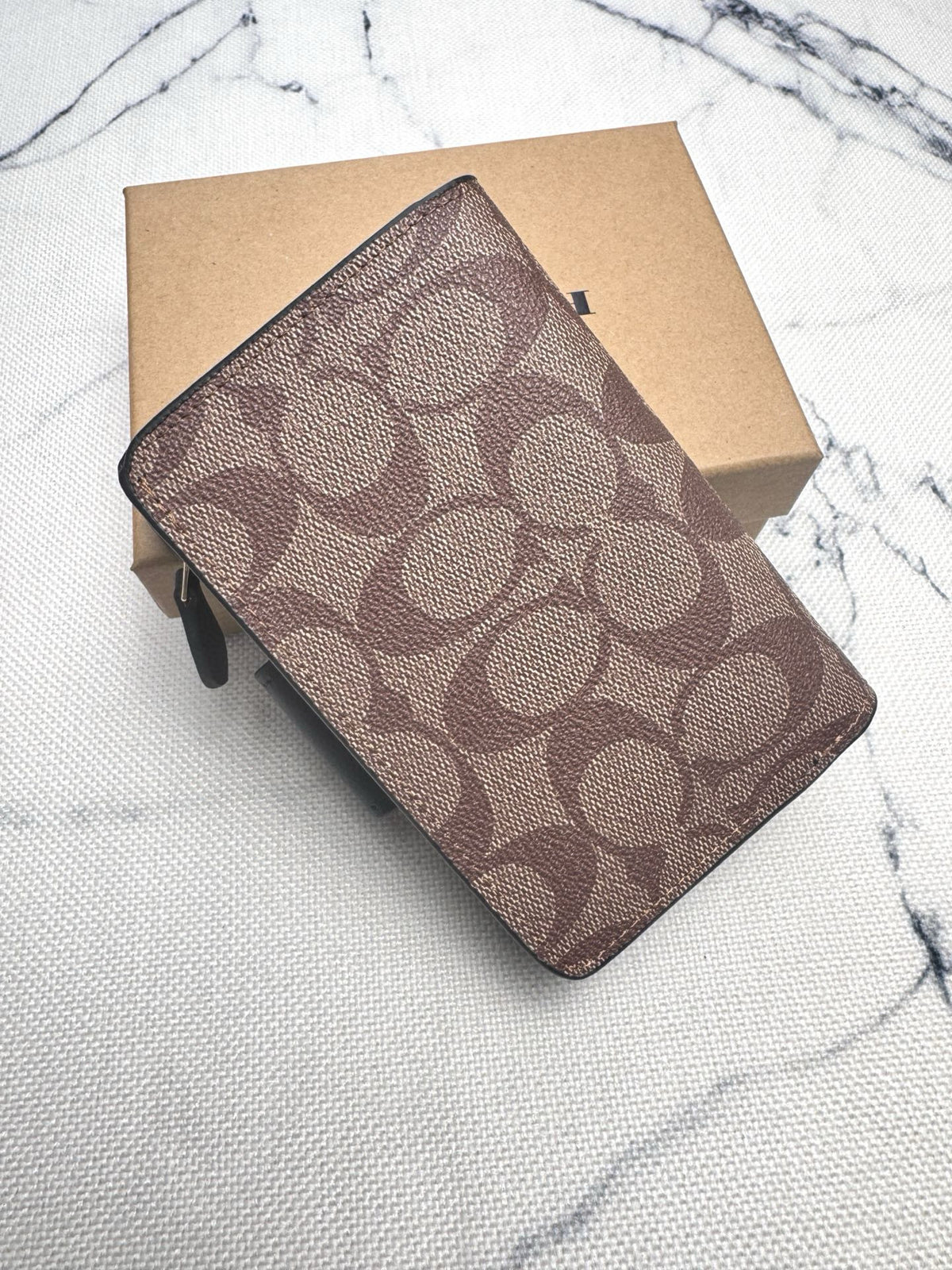 Elegant Signature Medium Zip Wallet