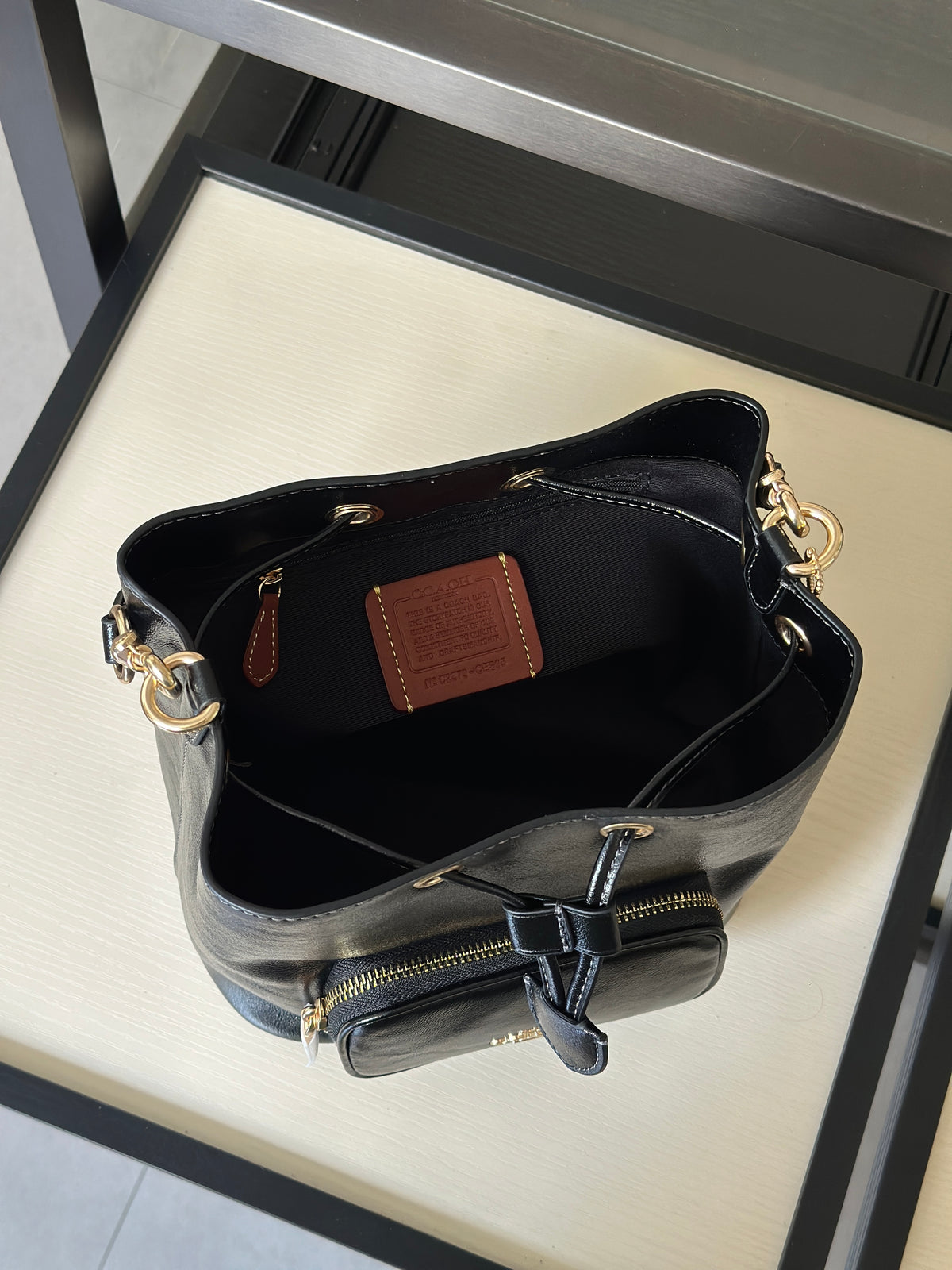 Soft Leather Drawstring Bucket Bag – Everyday Shoulder Bag