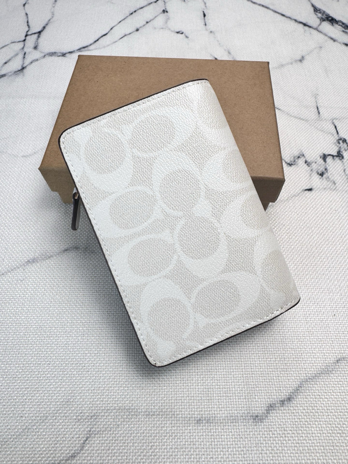 Elegant Signature Medium Zip Wallet