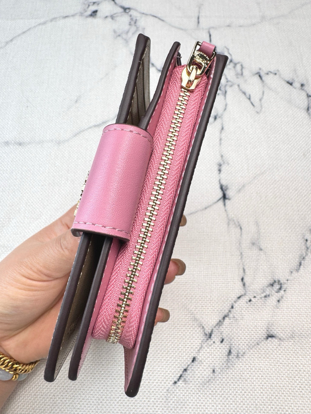 Elegant Signature Medium Zip Wallet
