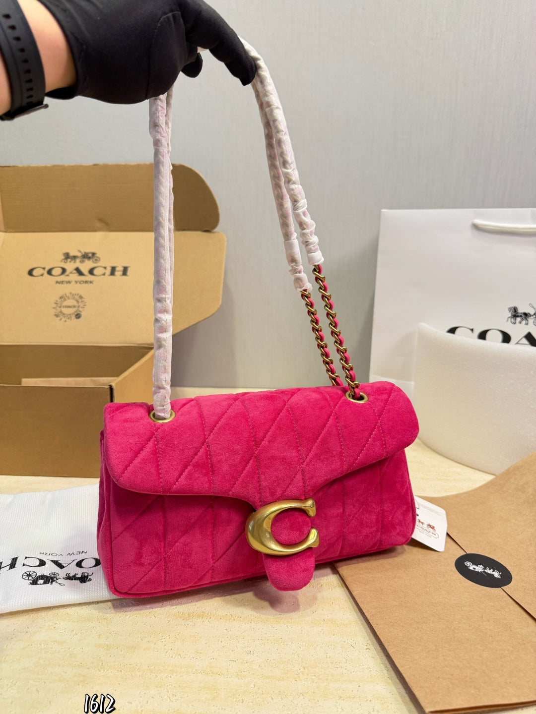 Quilted Plush Flap Chain Shoulder Bag - Fuchsia Pink
