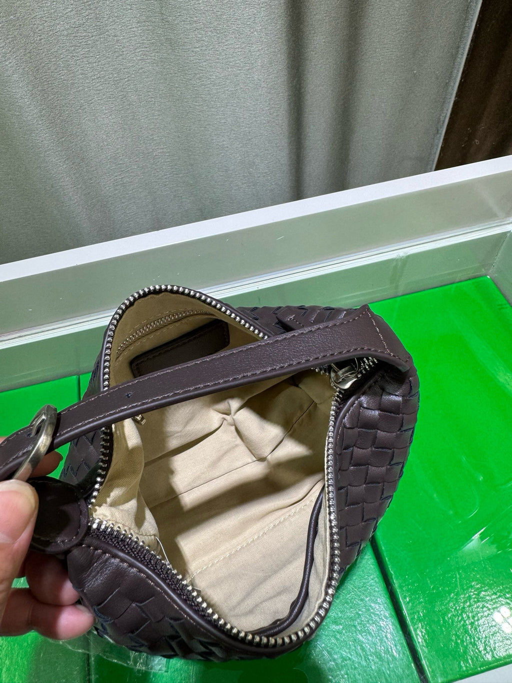 Woven Leather Dumpling Bag – Soft Everyday Shoulder & Crossbody Bag
