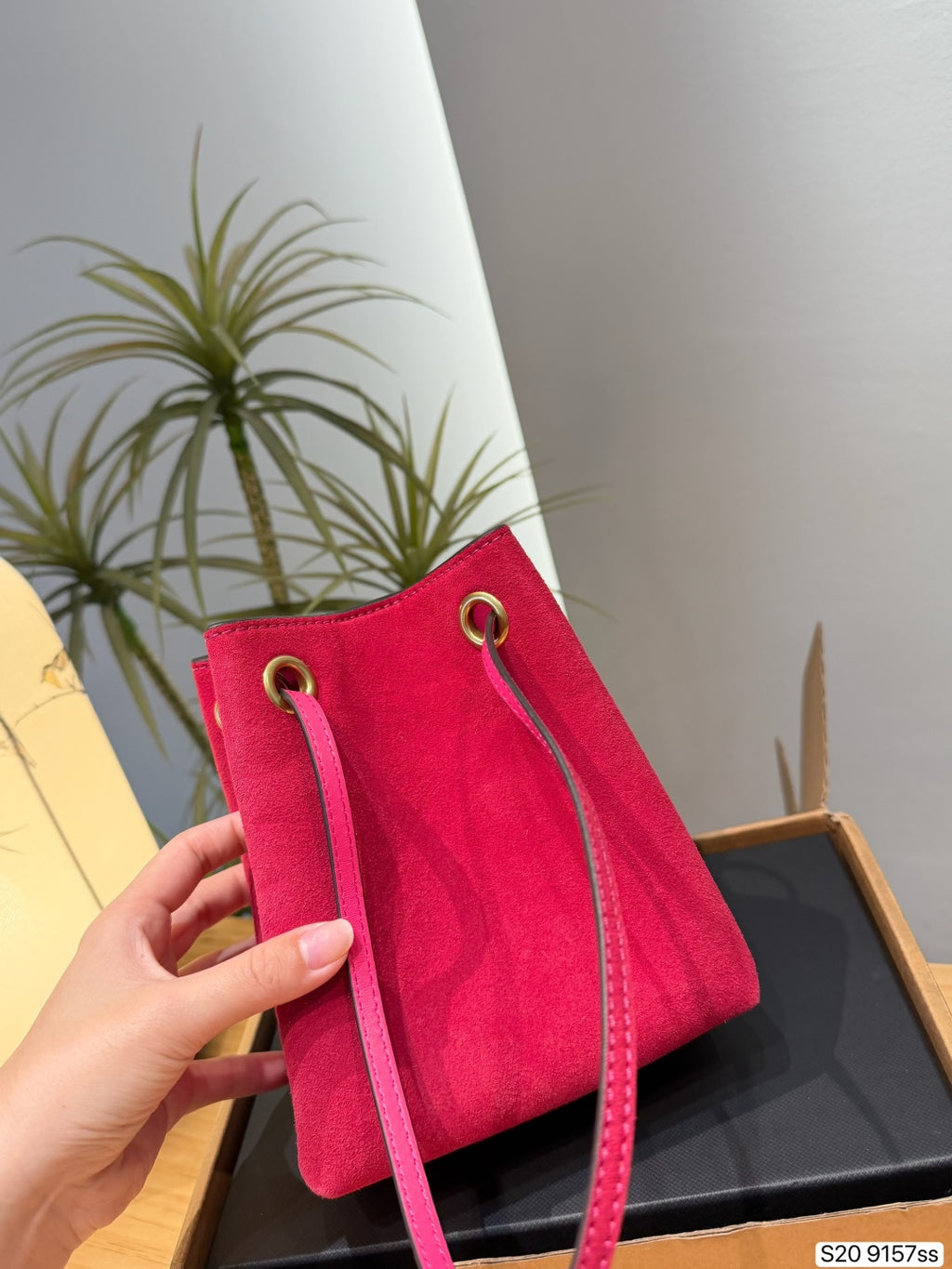 Textured Suede Drawstring Bucket Bag – Petite Leather Shoulder Bag