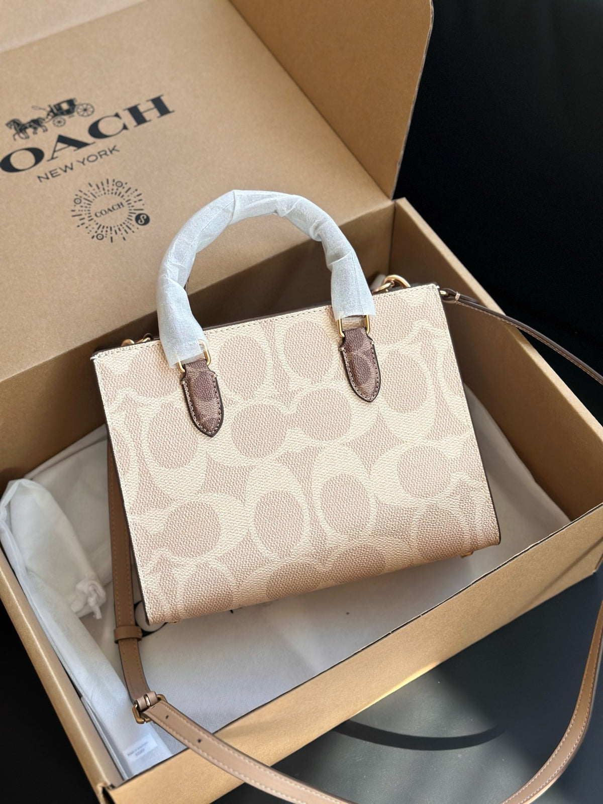 Women's Signature Canvas Maggie Small Tote bag