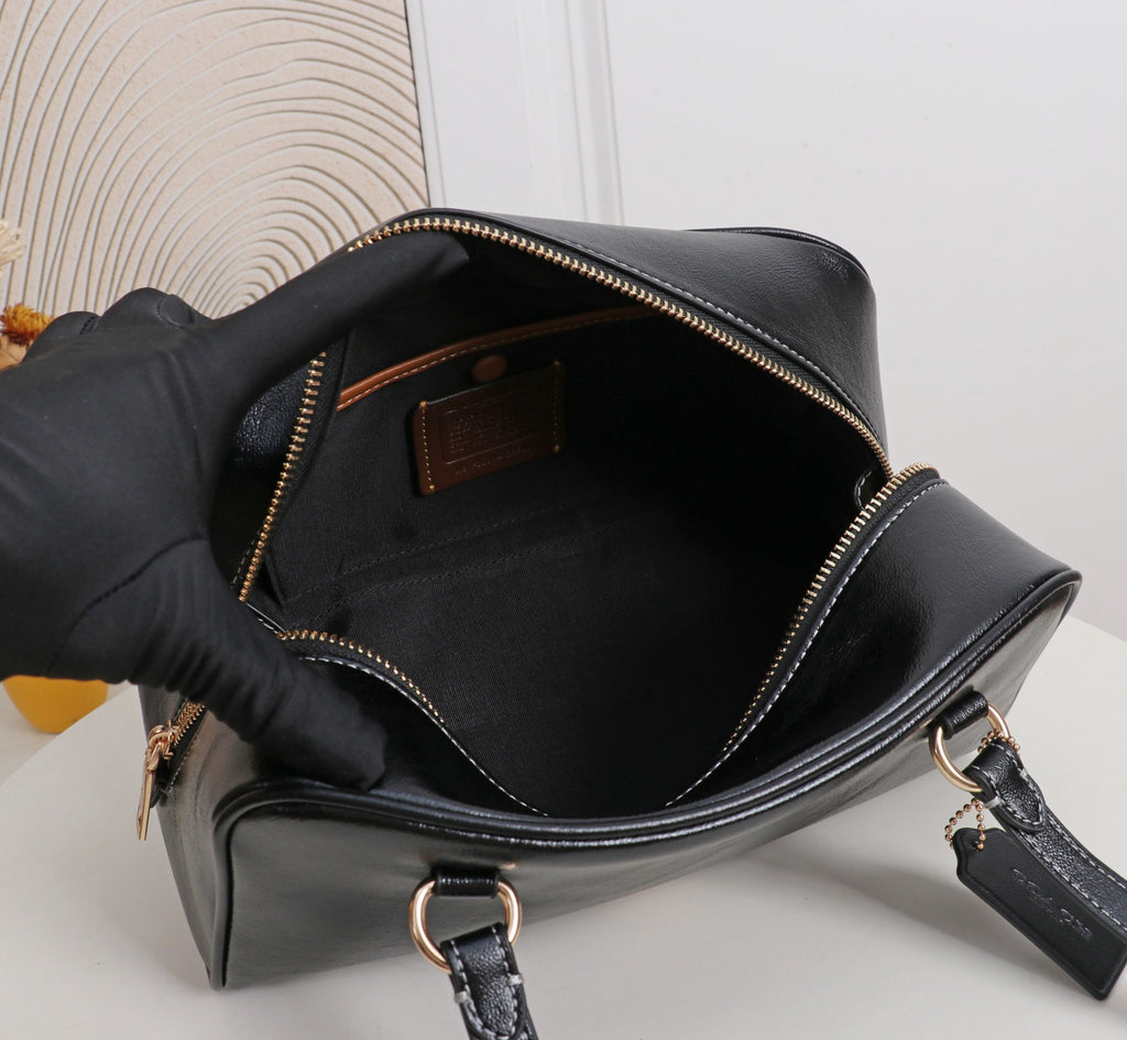 Boston Style Shoulder Bag – Medium Size