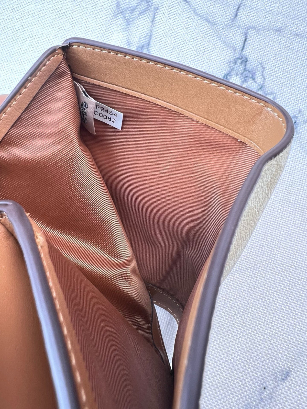 Elegant Signature Medium Zip Wallet
