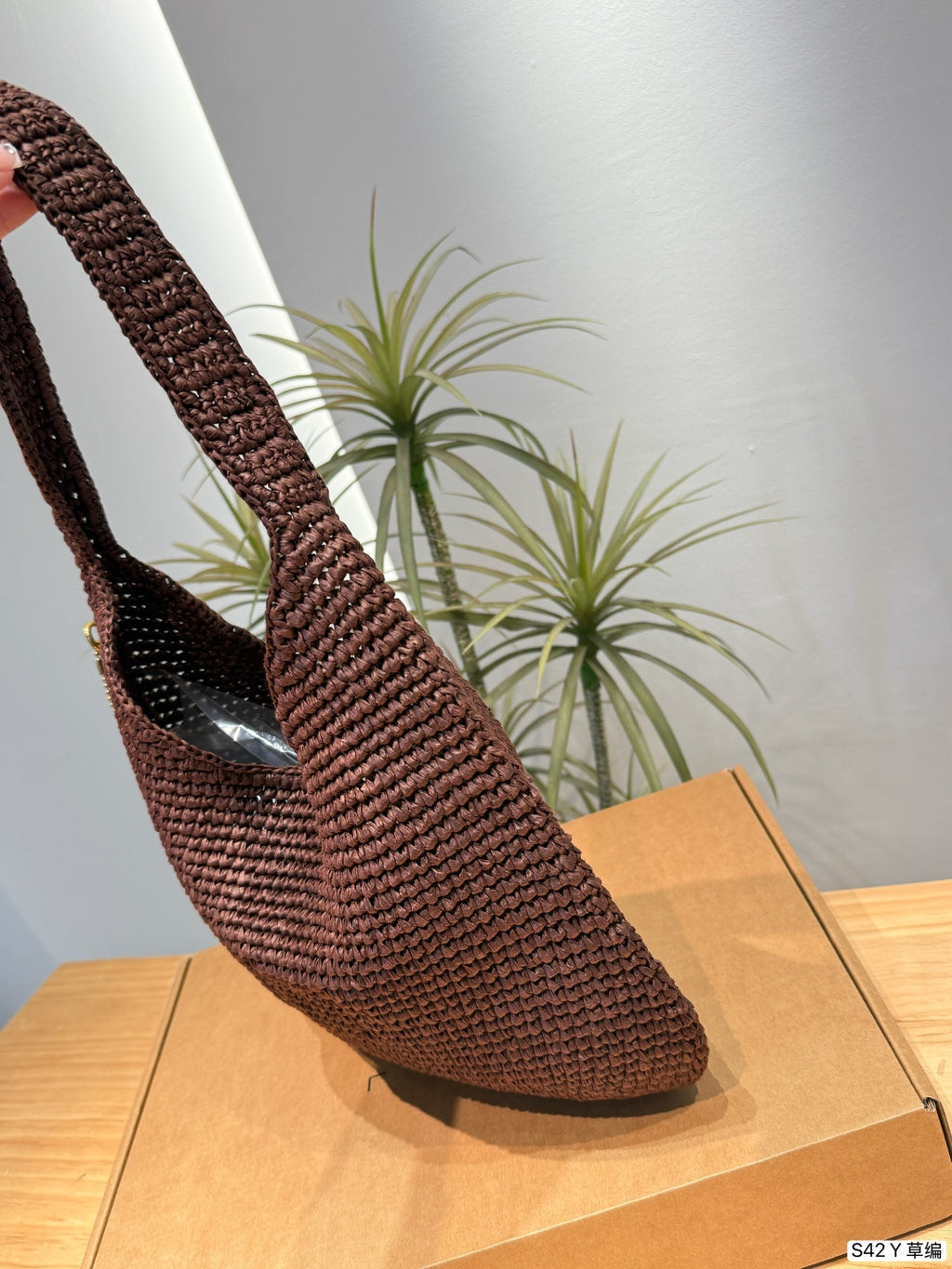 Woven Straw Slouchy Hobo Shoulder Bag