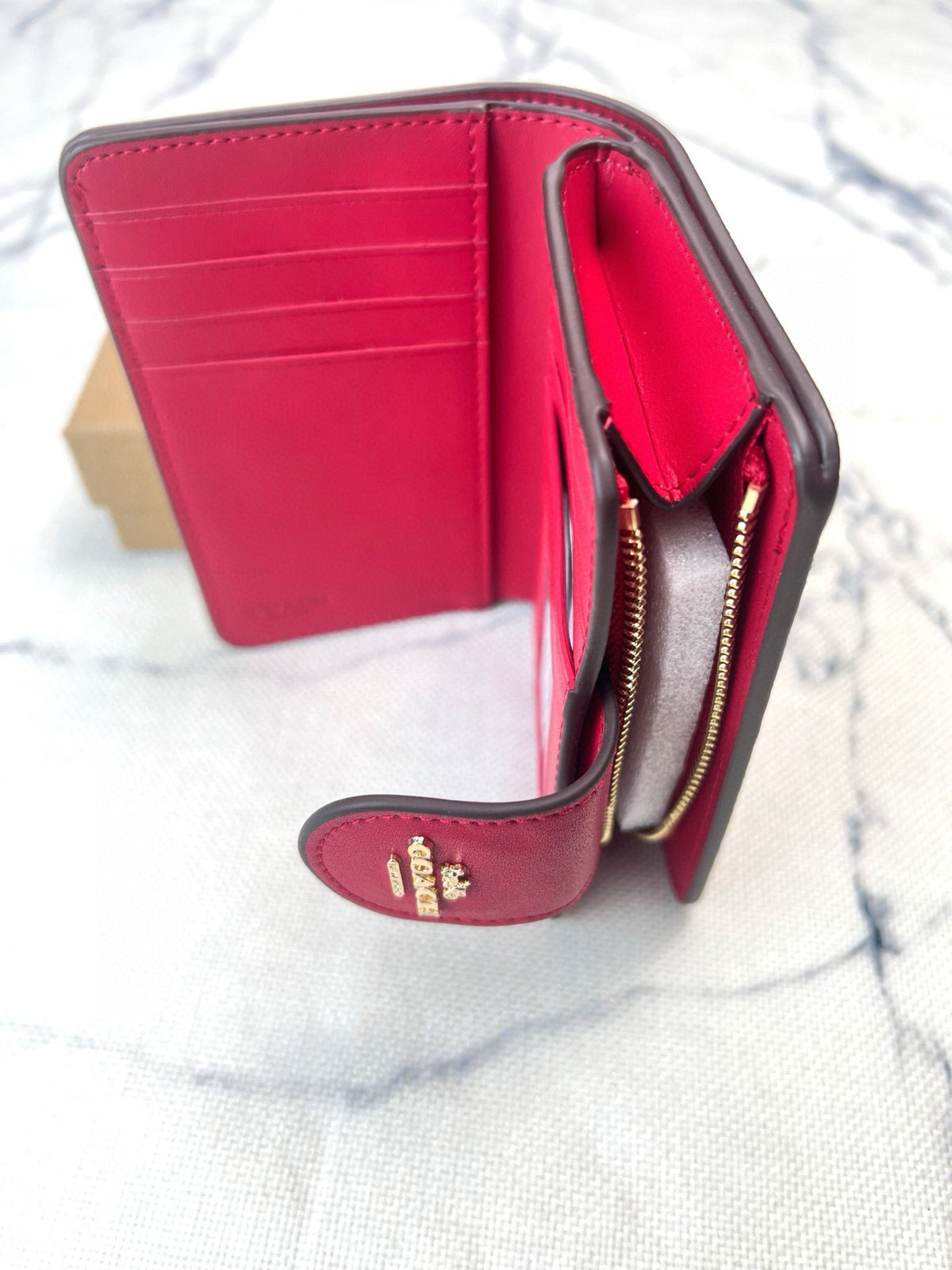 Elegant Signature Medium Zip Wallet