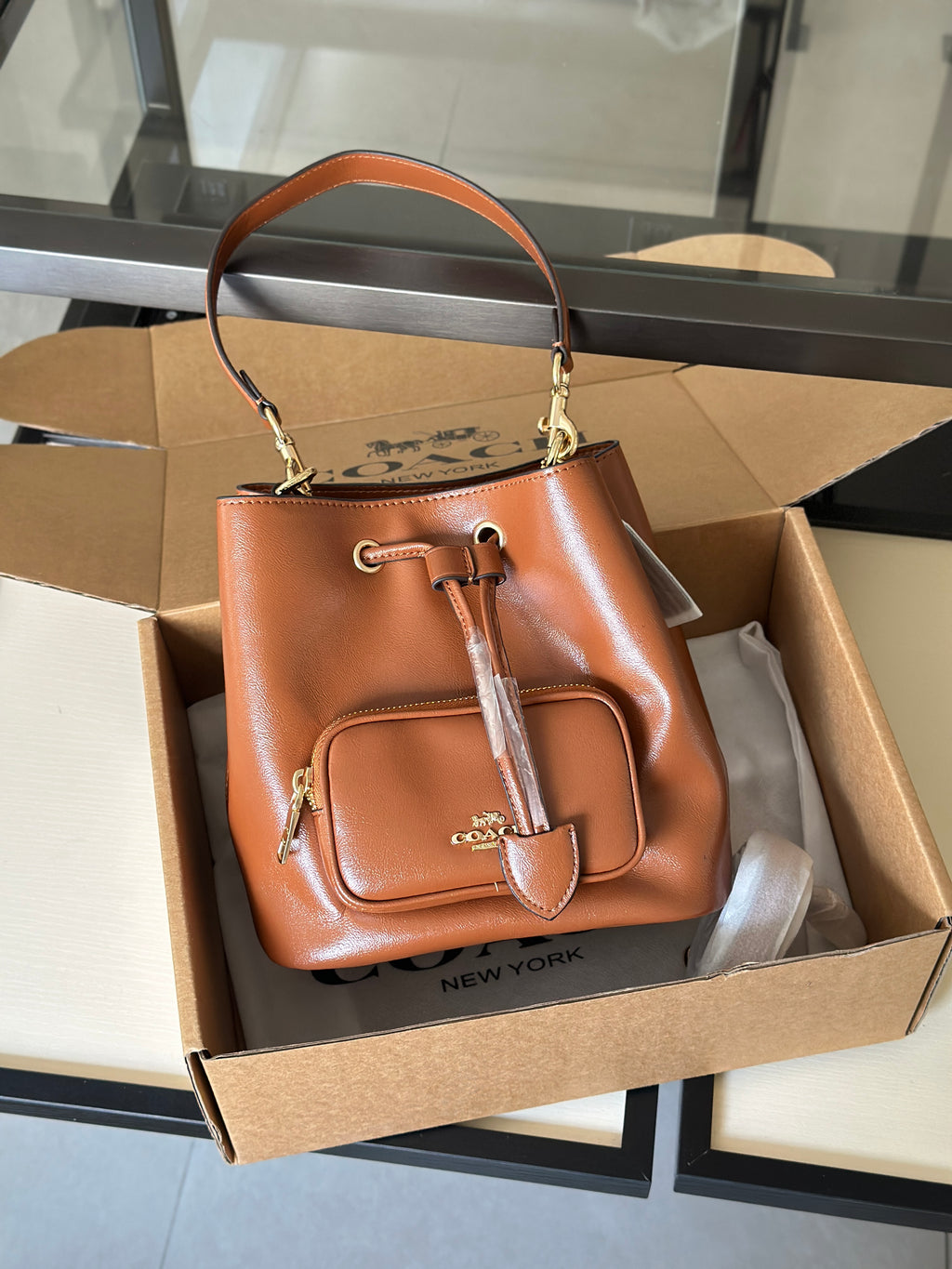 Soft Leather Drawstring Bucket Bag – Everyday Shoulder Bag