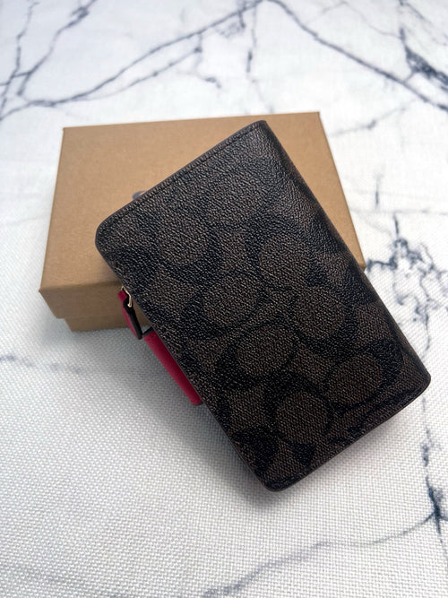 Elegant Signature Medium Zip Wallet