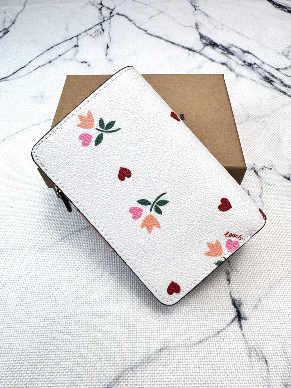 Elegant Signature Medium Zip Wallet