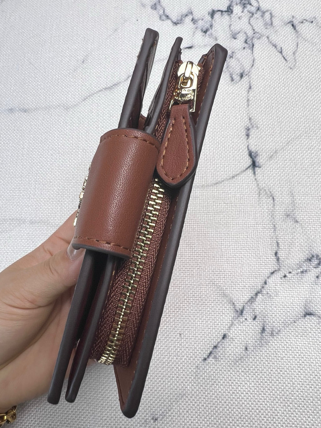 Elegant Signature Medium Zip Wallet