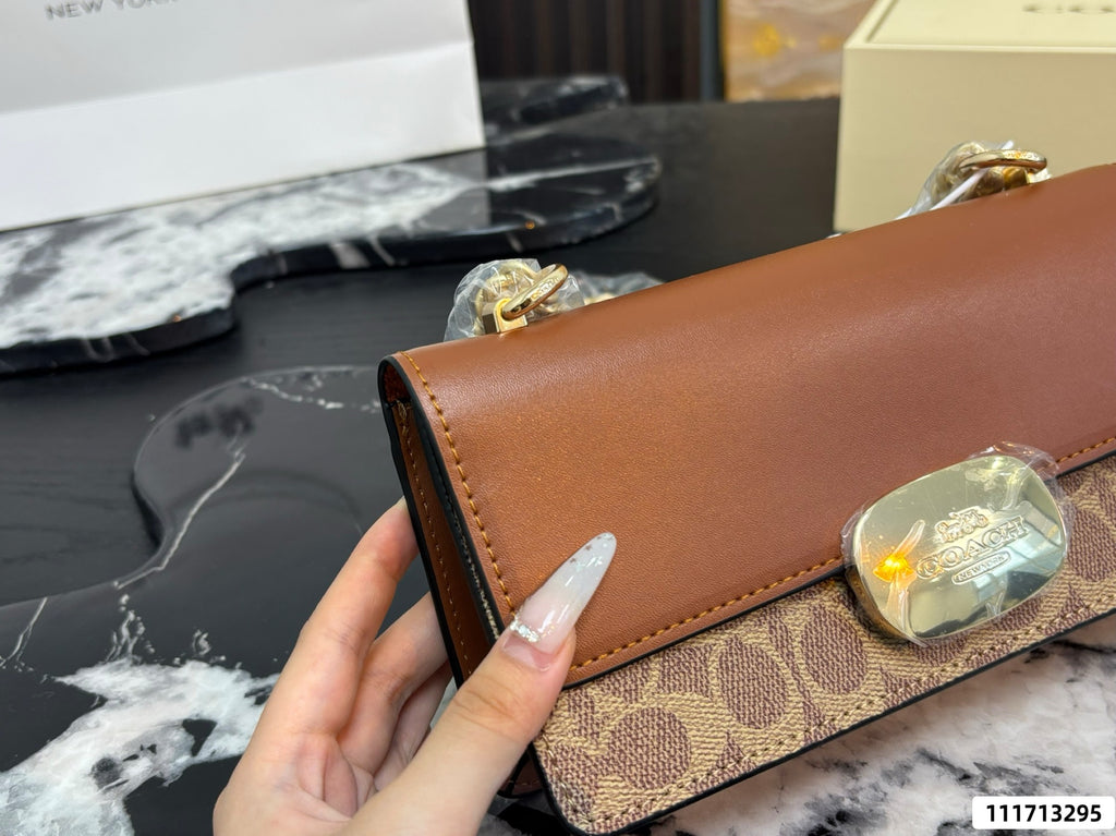 Eliza Chain Flap Shoulder Bag & Crossbody