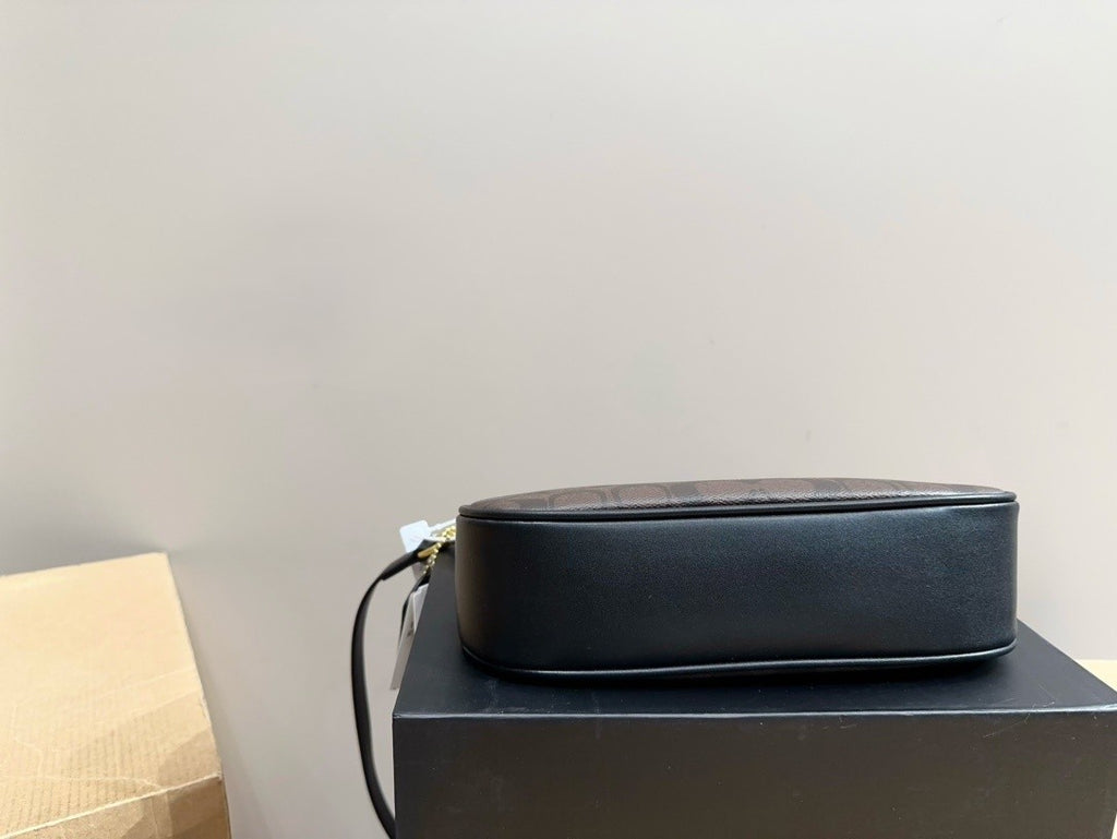 Brown Shoulder Bag with Gold Chain and Crossbody Strap