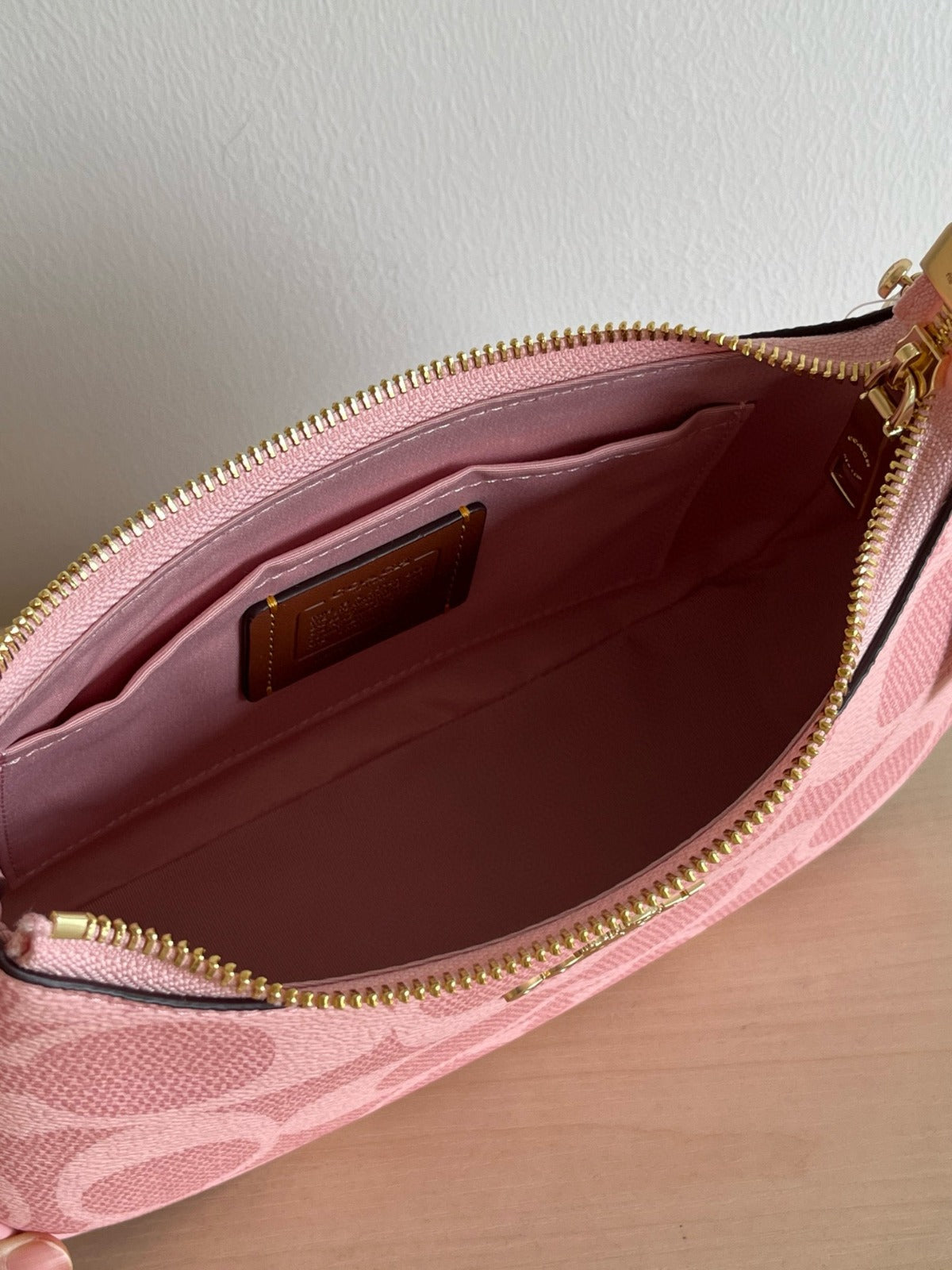 Pink Shoulder Bag with Gold Chain and Crossbody Strap