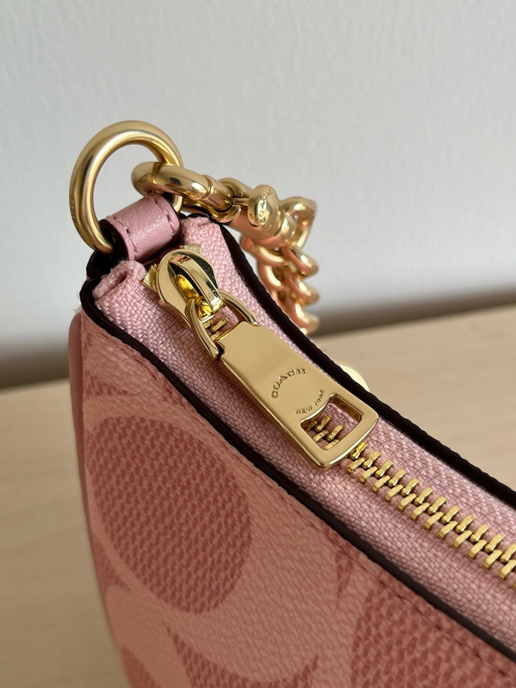 Pink Shoulder Bag with Gold Chain and Crossbody Strap