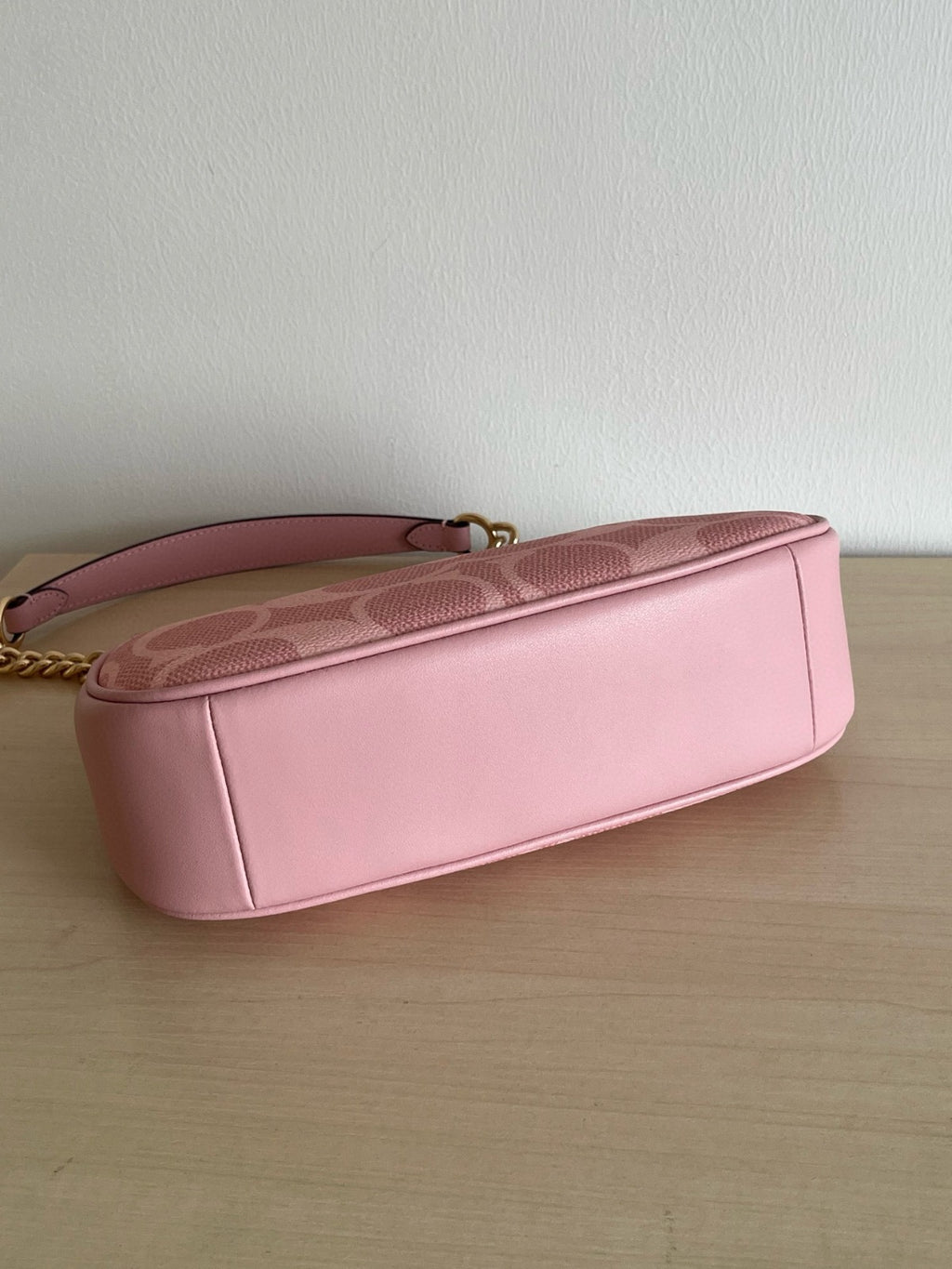 Pink Shoulder Bag with Gold Chain and Crossbody Strap