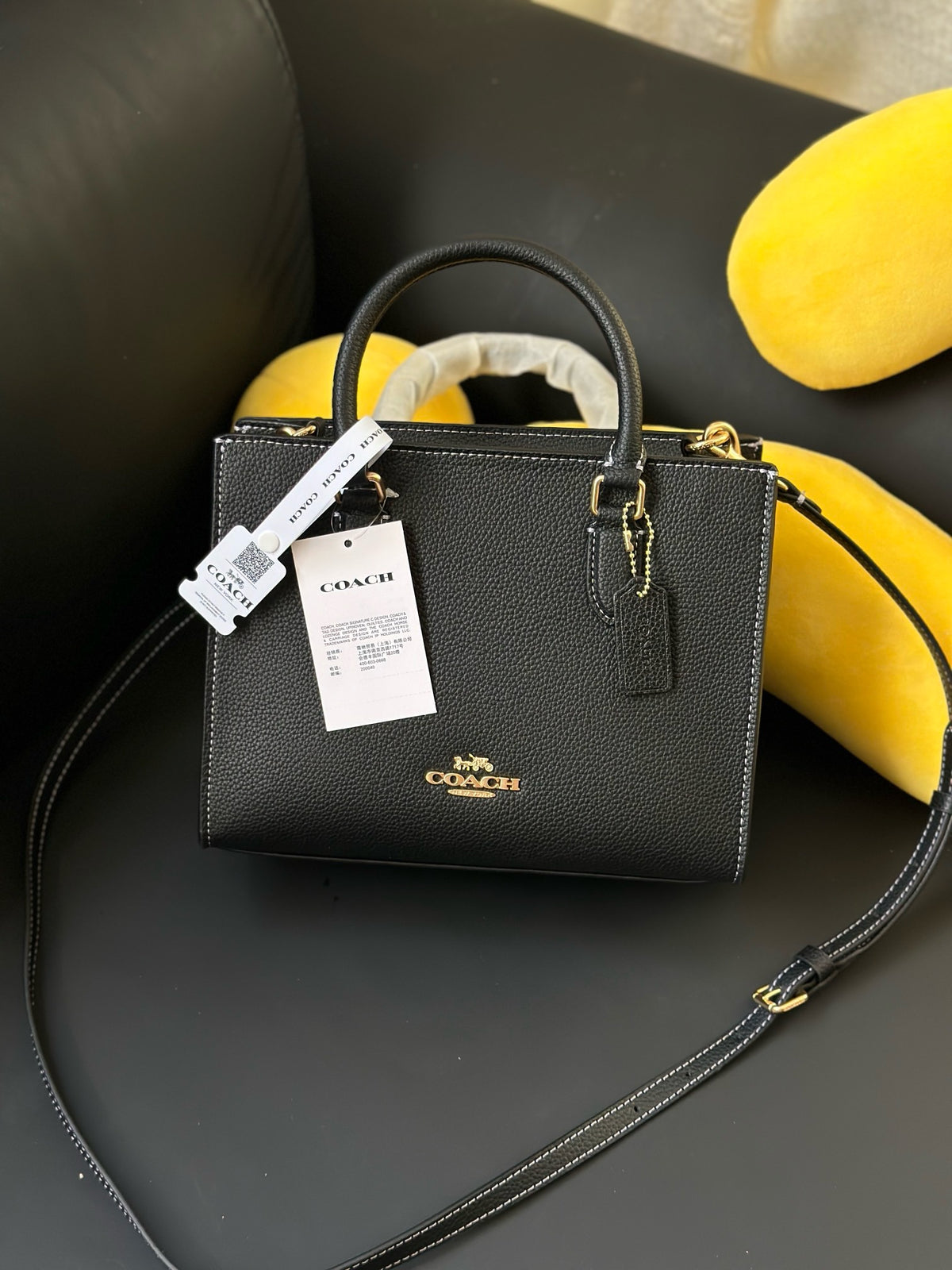 Women's Signature Canvas Maggie Small Tote bag