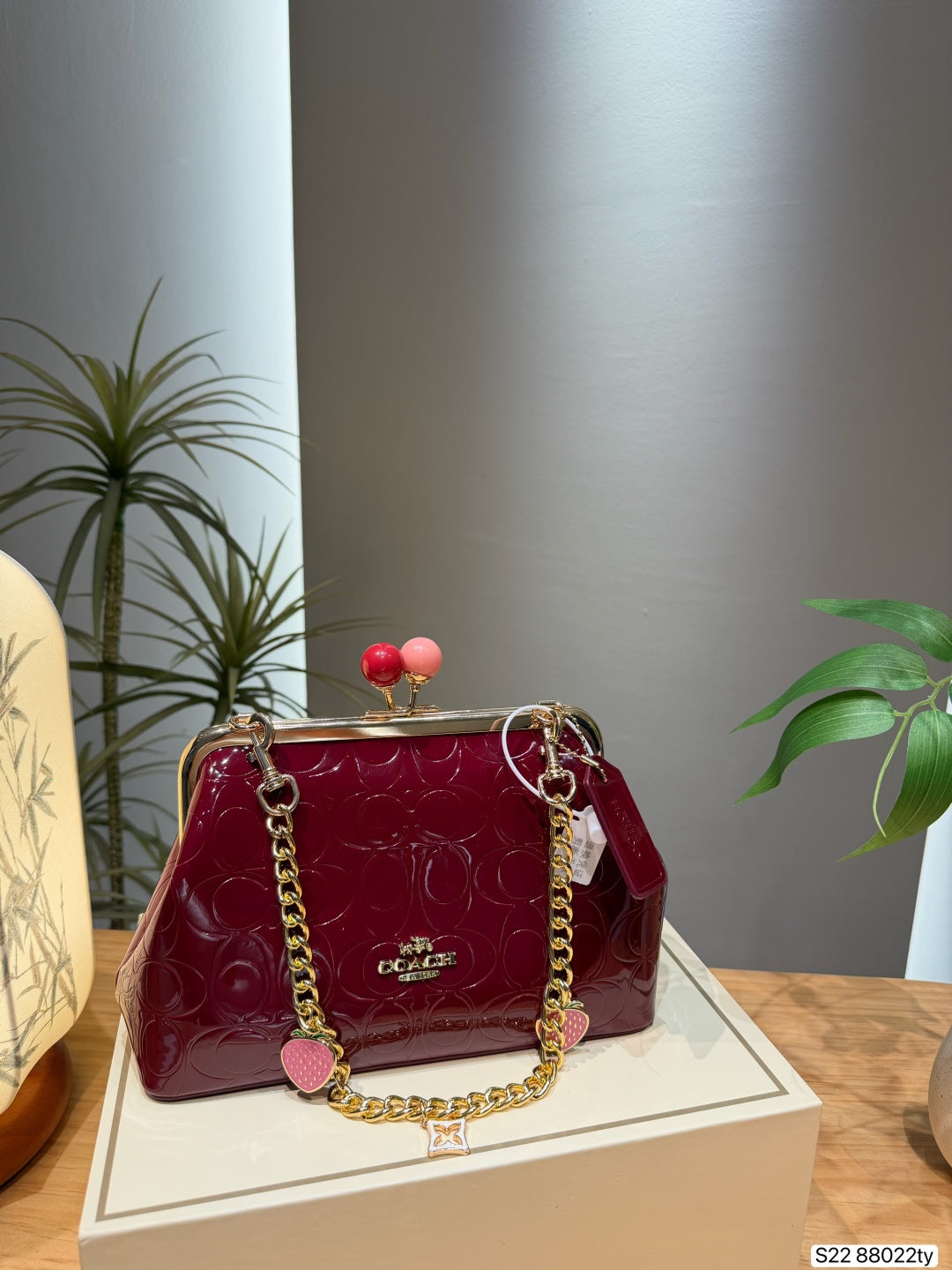 Glossy Monogram Kisslock Frame Bag – Vintage Pearl Chain Shoulder Bag