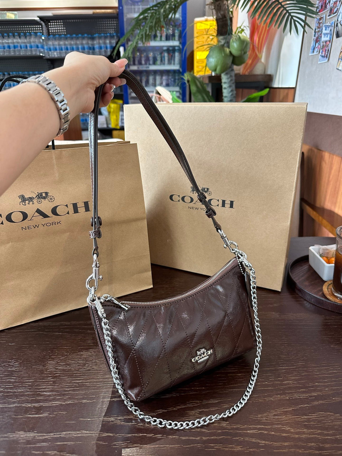 Luxe Quilted Chain Shoulder Bag