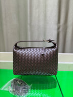 Woven Leather Dumpling Bag – Soft Everyday Shoulder & Crossbody Bag