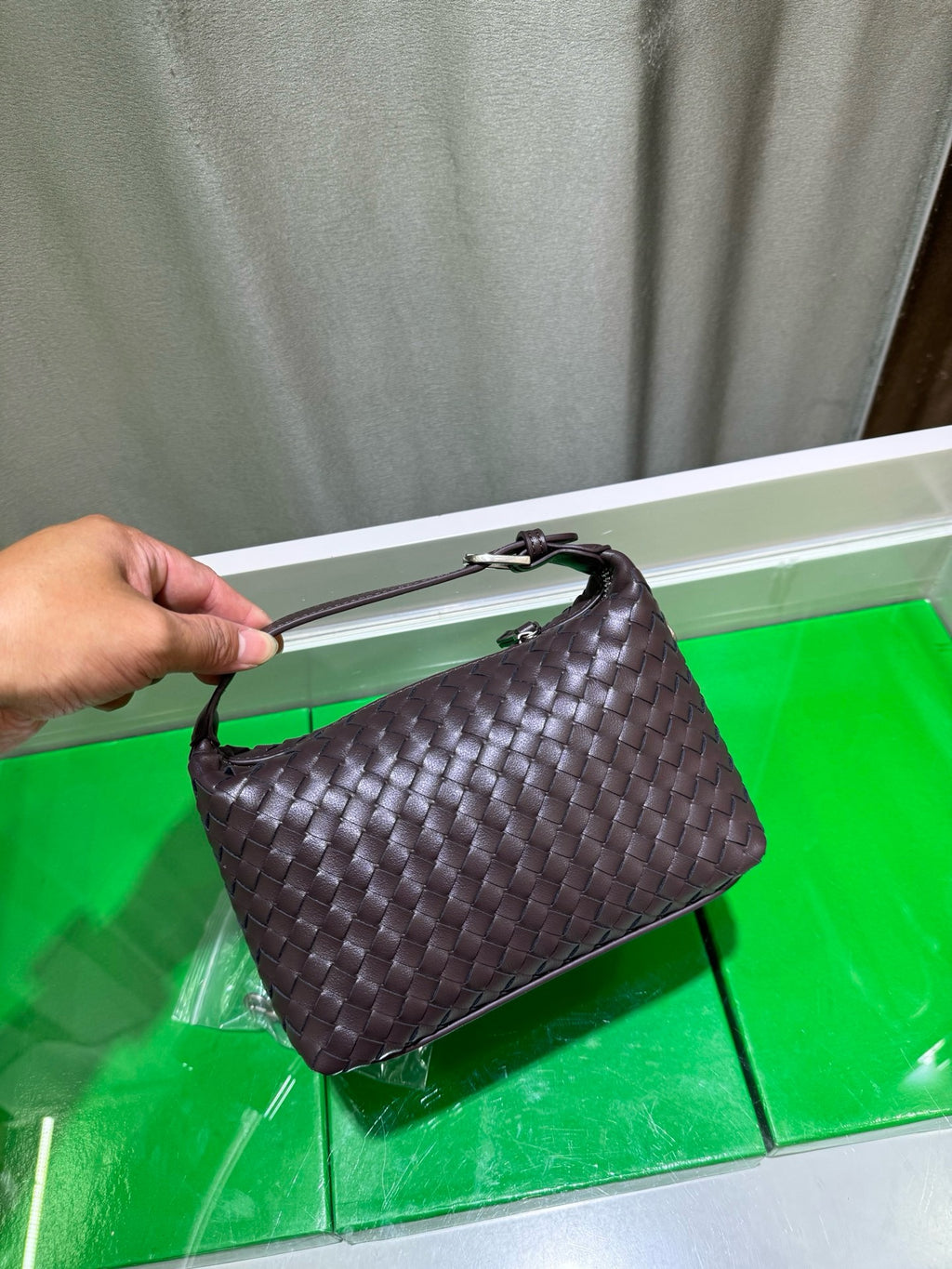 Woven Leather Dumpling Bag – Soft Everyday Shoulder & Crossbody Bag