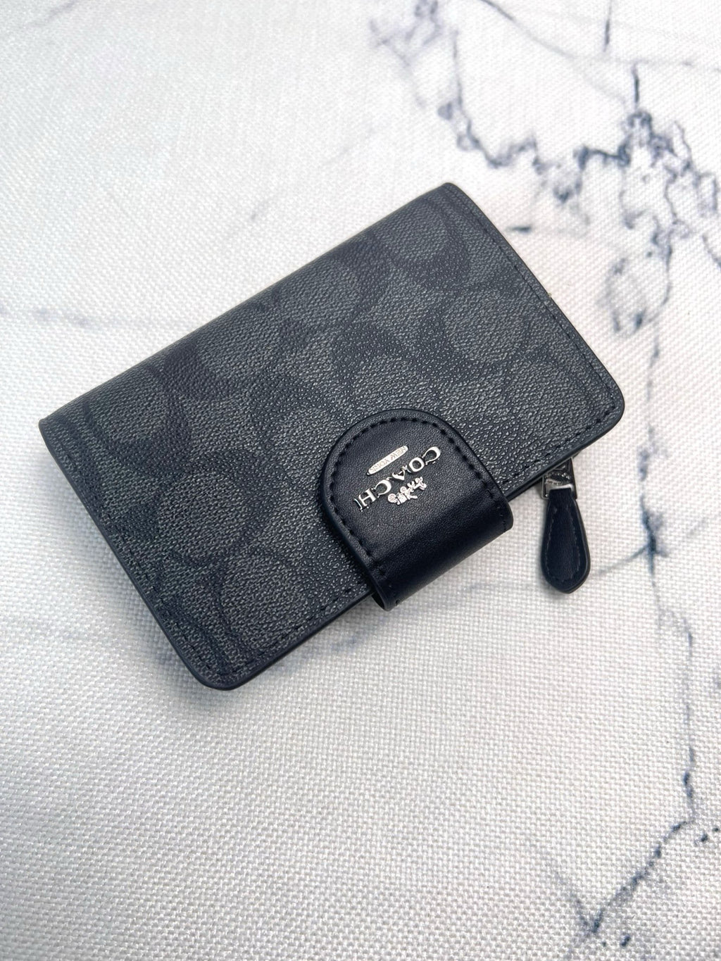 Elegant Signature Medium Zip Wallet