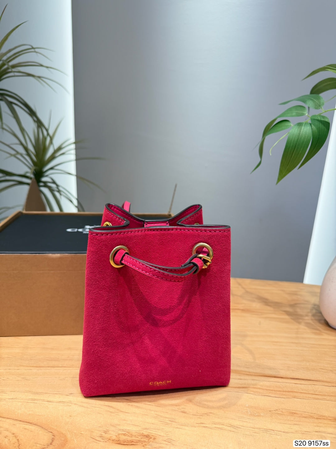 Textured Suede Drawstring Bucket Bag – Petite Leather Shoulder Bag