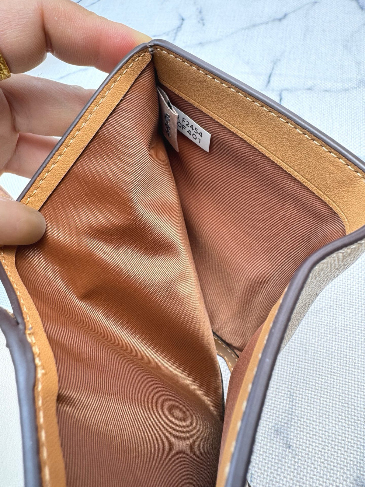 Elegant Signature Medium Zip Wallet