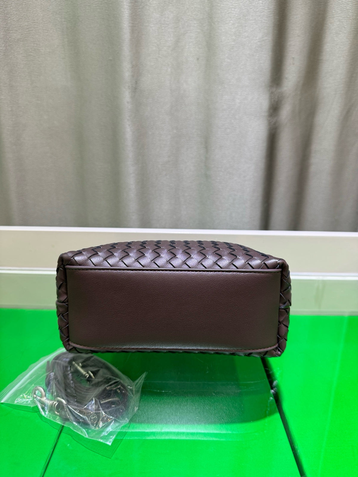 Woven Leather Dumpling Bag – Soft Everyday Shoulder & Crossbody Bag