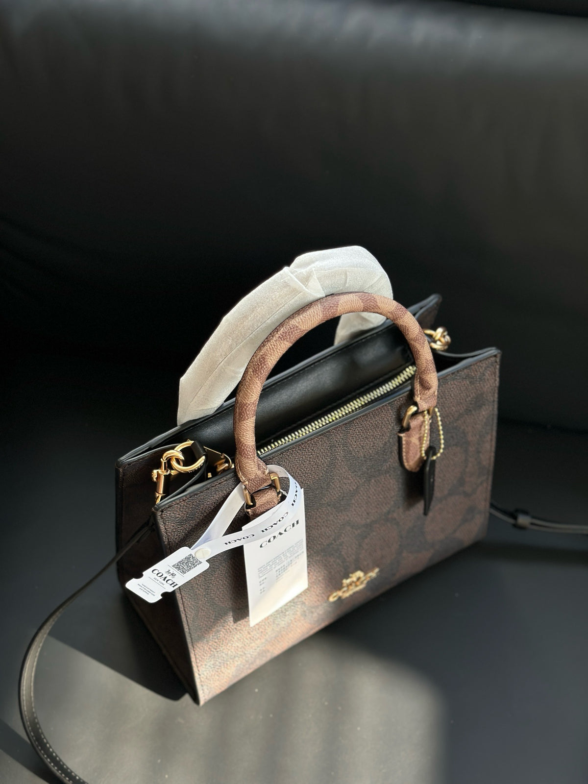 Women's Signature Canvas Maggie Small Tote bag