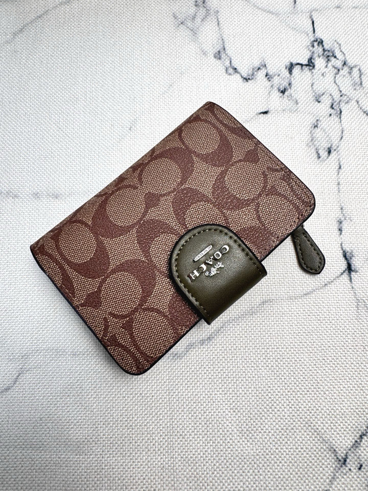 Elegant Signature Medium Zip Wallet
