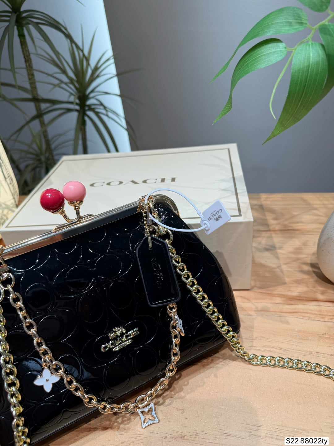 Glossy Monogram Kisslock Frame Bag – Vintage Pearl Chain Shoulder Bag